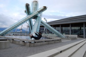 バンクーバー　オリンピック聖火台